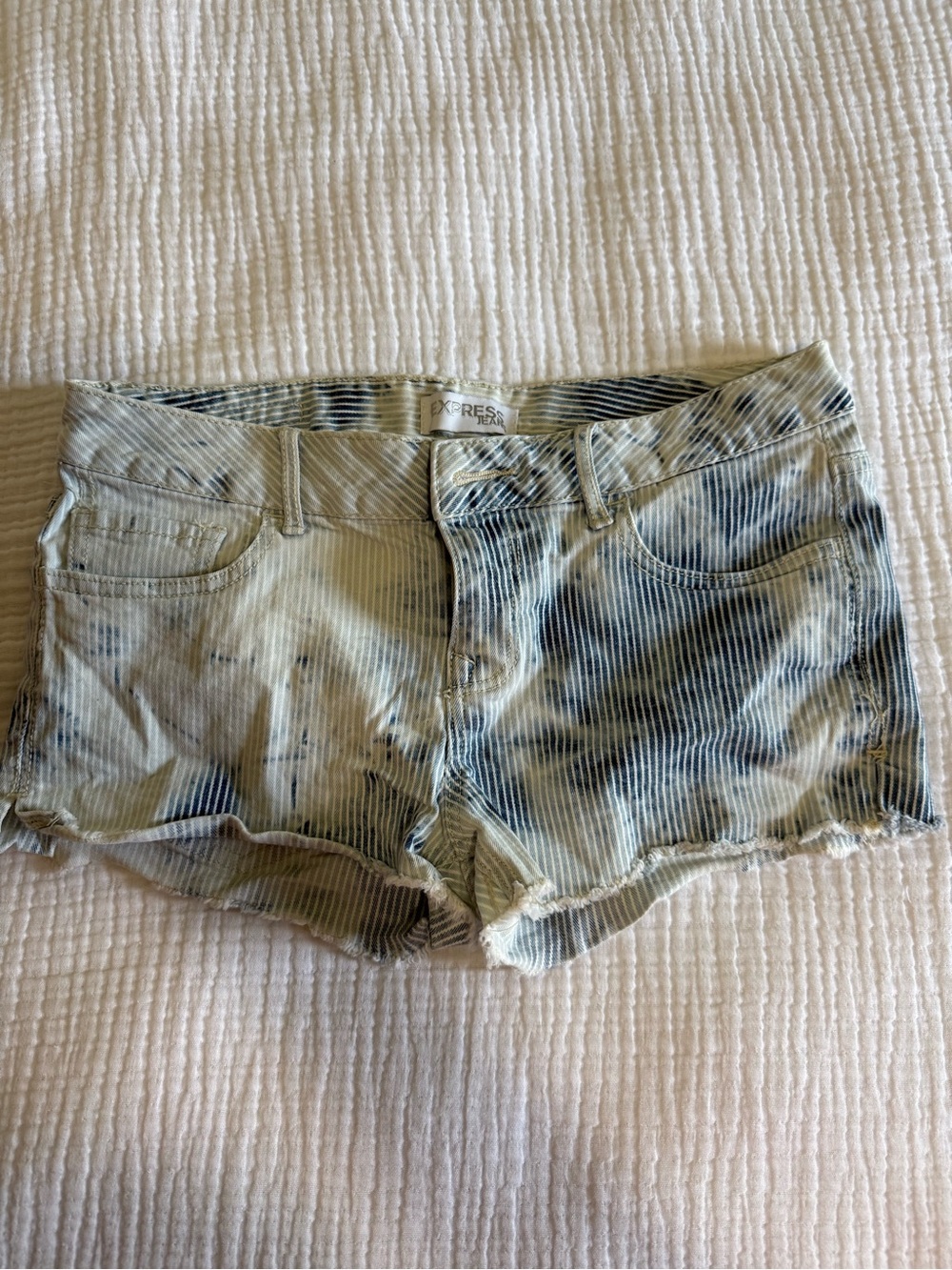 Express Women's Jean Mini Shorts in Blue Tie-Dye